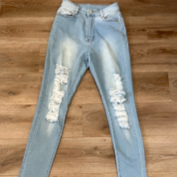 Distressed High Rise Skinny Jeans - Picture 2 of 4